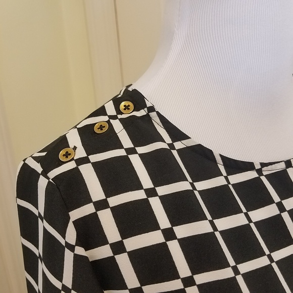 BANANA REPUBLIC BLACK/WHITE WINDOWPANE BLOUSE - Picture 3 of 5